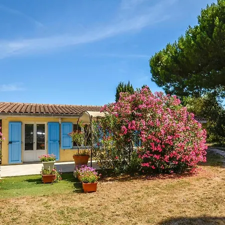 Prachtig In Met Keuken La Garde (Var)