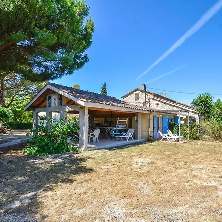 Dom wakacyjny Beautiful In With Kitchen