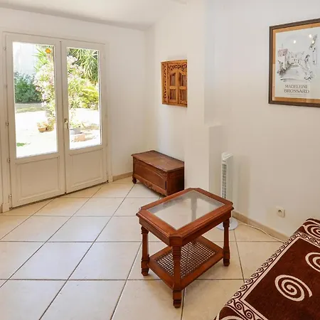 Beautiful In With Kitchen *