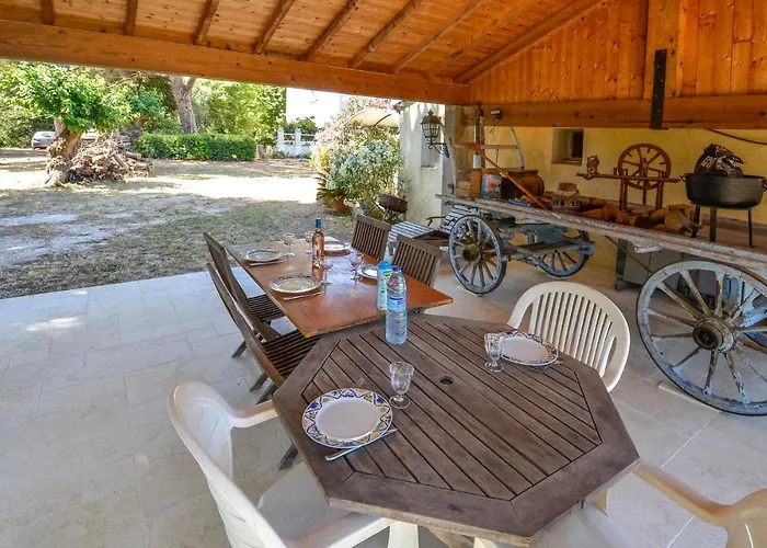 Beautiful In With Kitchen لا غارد